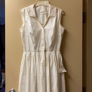 Vintage sleeveless dress, lace trim